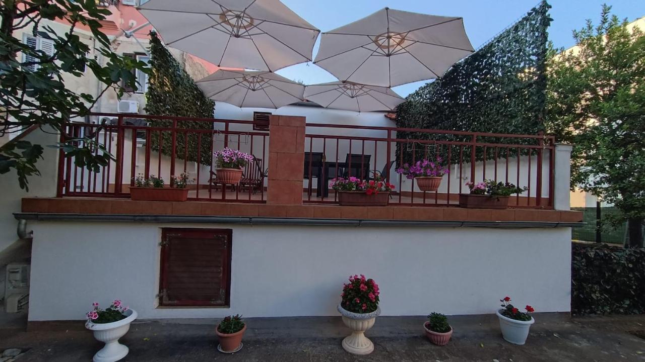 Studio Apartment Jemi Pula Exterior foto