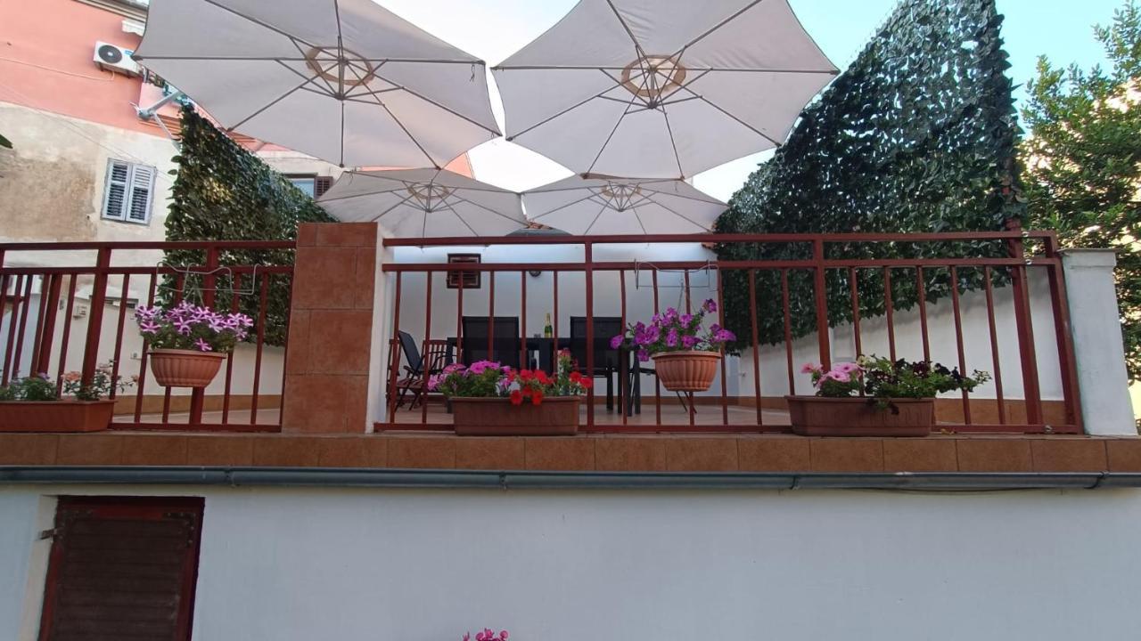 Studio Apartment Jemi Pula Exterior foto